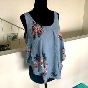 American Eagle Floral 2 layer tank